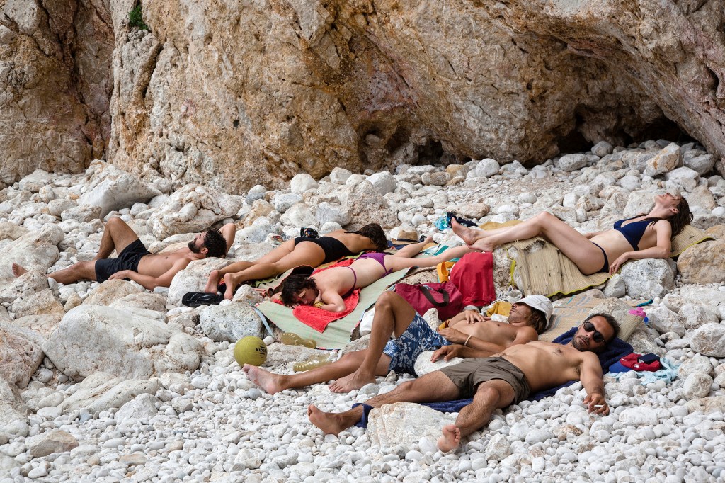 Azuro | Paname Distribution