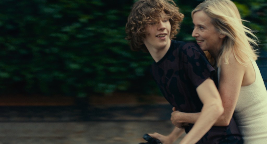 L'été dernier | Samuel Kircher, Léa Drucker | SBS Productions